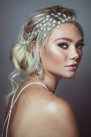 Aquila Crown
