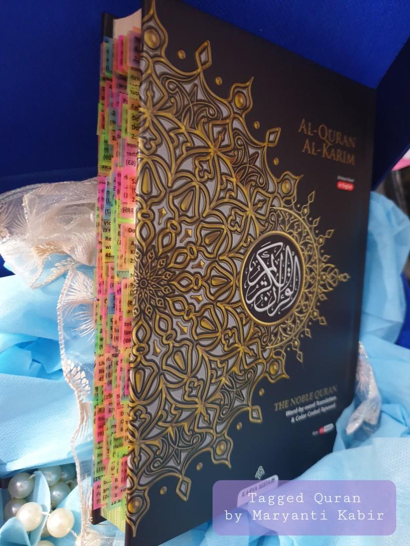 Quran with Malay Translation - B5 (Tagging option available) (Category: Storybooks) located in Singapore. Submitted by maryanti.suki (Listing ID 1120175937, Image 6). Description: - Size B5 (bigger than A5 but smaller than A4) - Translation in Malay only (no rumi) - Warna Biru & Merah Al-Quran Perkata Warna ini adalah sebuah metod atau Panduan Belajar Terjemahan Perkata dengan kaedah diberi warna pada setiap patah perkataan ayat-ayat al-Quran di 