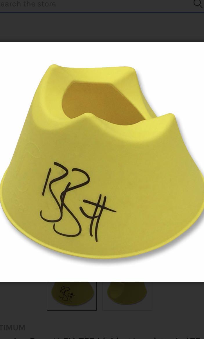Beauden Barrett Signed Kicking Tee (Category: Racket & Ball Sports) located in Singapore. Submitted by jdlhm495 (Listing ID 1122553213, Image 1). Description: .