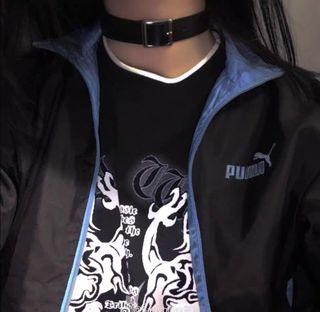 Black choker