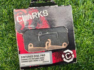 Clarks Sintered brake pads for Shimano XTR (M965/966/975)/Saint/Deore