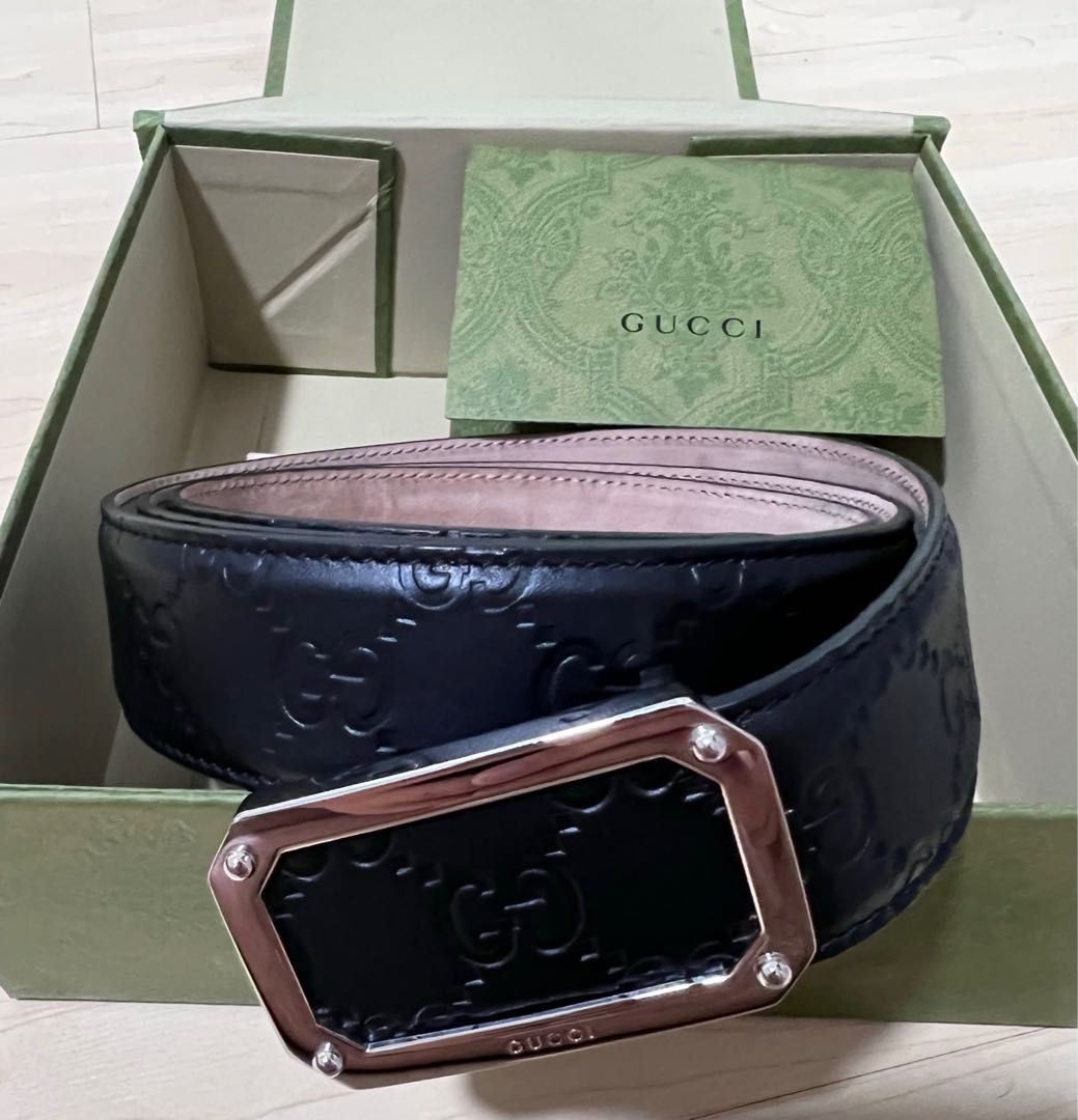 Gucci Signature Belt Formal Monogram 105cm (Category: Accessories) located in Singapore. Submitted by cgtjj (Listing ID 1203647880, Image 1). Description: Only used 3 times. Like new. Condition 9.5/10. Proof of purchase/ Receipt available. .