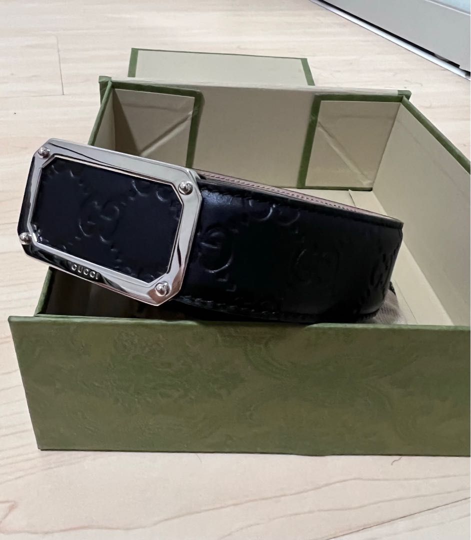 Gucci Signature Belt Formal Monogram 105cm (Category: Accessories) located in Singapore. Submitted by cgtjj (Listing ID 1203647880, Image 3). Description: Only used 3 times. Like new. Condition 9.5/10. Proof of purchase/ Receipt available. .