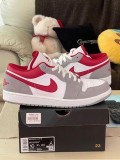 Air Jordan 1 Low metallic red
