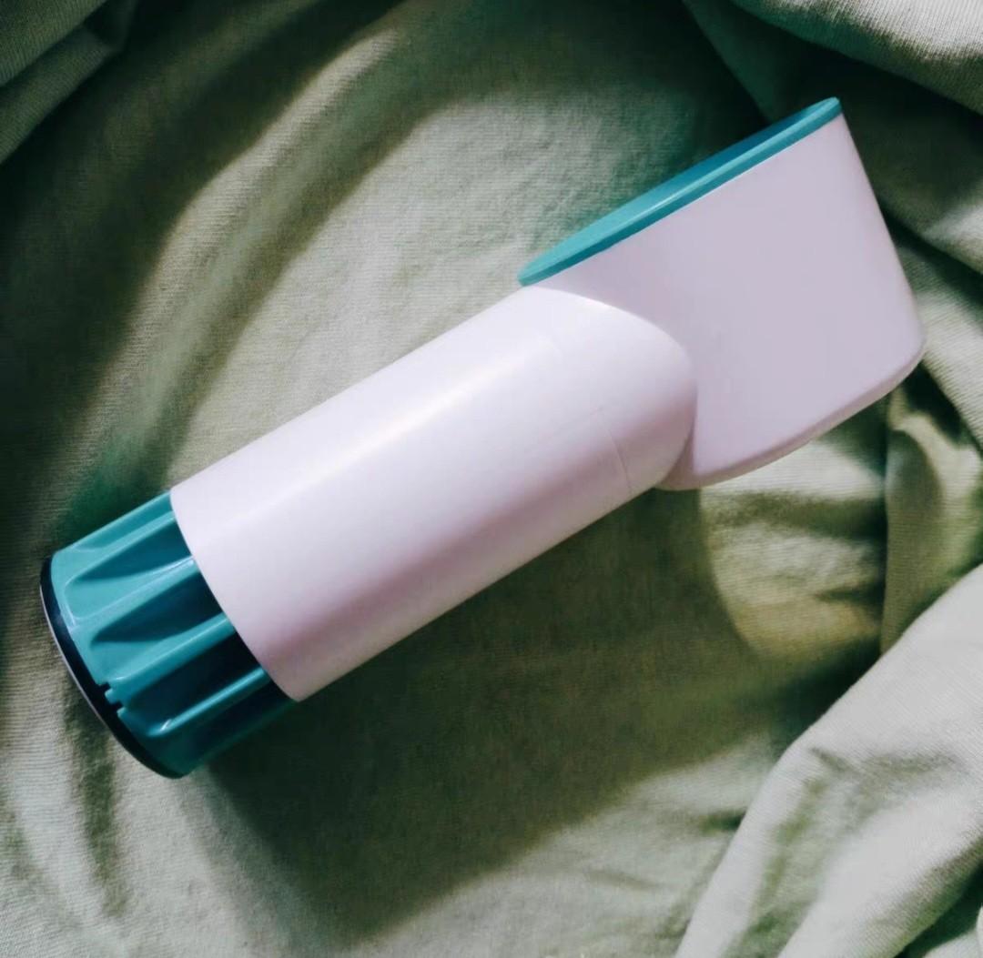 HOHOO ZERO 10 Bladeless Fan Rechargeable Quiet Power Bank (Category: Other Electronics) located in Singapore. Submitted by kelliew.1276 (Listing ID 1147406120, Image 8). Description: HOHOO ZERO 10 Bladeless Fan Price $8.80 (in-stock qty 3) - quiet (35 dB) - 3 speed - works as emergency power bank (2000mAh) - rechargeable via micro USB - 3 colors available, grey, milk white & light pink (ready stock 2 Grey, 1 milk white).