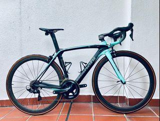 Bianchi Oltre XR3 full bike