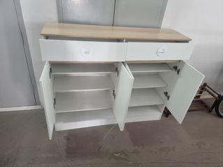 Shoe cabinet