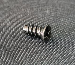 Free Custom PC/computer screw