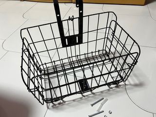 Bicycle basket