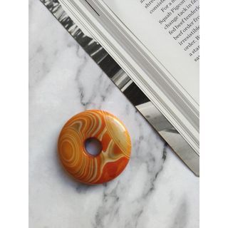 Agate Peace Buckle Pendant 玛瑙平安扣吊坠