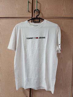Tommy Jeans Logo T-Shirt in White