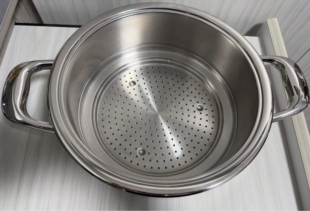 AMC 24cm Stainless Steel Steamer Accessory (Category: Other Kitchen Appliances) located in Singapore. Submitted by joyfleur (Listing ID 1214562055, Image 1). Description: - AMC 24cm Stainless Steel Accessory - Still in very good condition - Well loved by a home cook - What you see is what you get.