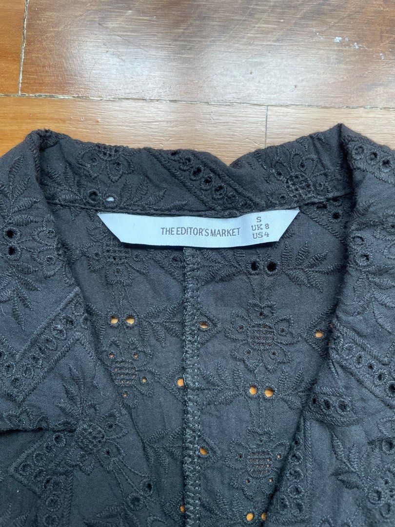 TEM Docie Linen Broderie Shirt (Category: Blouses) located in Singapore. Submitted by strawberryf4rt (Listing ID 1234686897, Image 3). Description: Selling as it’s not my style anymore. Dm me for any inquiries. Mailing only! .