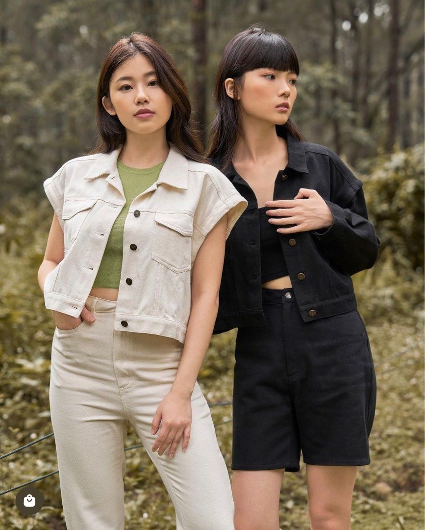 BN TCL Easton Two Way Denim - Cream (Category: Coats, Jackets and Outerwear) located in Singapore. Submitted by sugared (Listing ID 1235819304, Image 1). Description: Selling BN TCL Easton Two Way Denim - Cream Condition: Brand new but washed Size: M RTP: $59.90 Price excludes courier postage; free courier postage if you take more than 5 listings *if there are any Free item listed that you are interested in, let me know and I can packed them toge