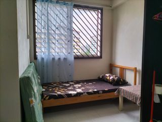 Petir Road bk 214/ Fajar road bk 421, 408/ Senja bk 614/ Bk 144. Male/ Female shared room for rent.