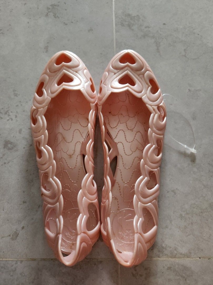 Jelly bunny pink flats (Category: Flats) located in Singapore. Submitted by grace15 (Listing ID 1249671620, Image 2). Description: .