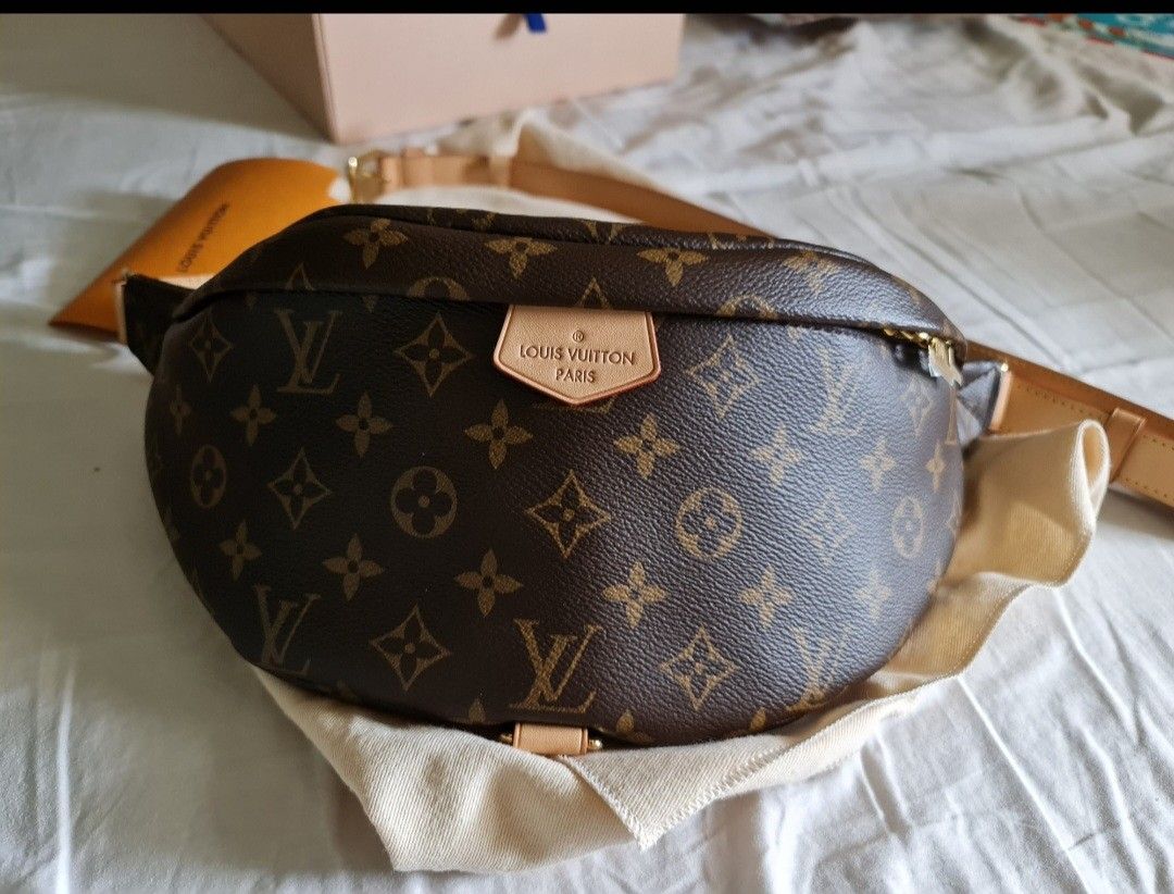 Almost BN Louis Vuitton Bum bag - discontinued (Category: Bags & Wallets) located in Singapore. Submitted by szane1 (Listing ID 1249991530, Image 1). Description: Almost Brand New LV Bum bag - discontinued. size is great, can fit more than essentials! Comes with full set - Box, Dust bag, receipt. meet up at Jurong or Town. Comes with organiser. Suitable for Both Men & Women..