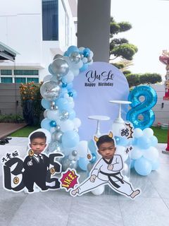 Custom backdrop balloon setup