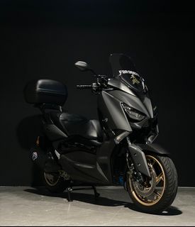 Zero-rideaway Yamaha Xmax 300