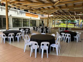Rental Round Table & Chair