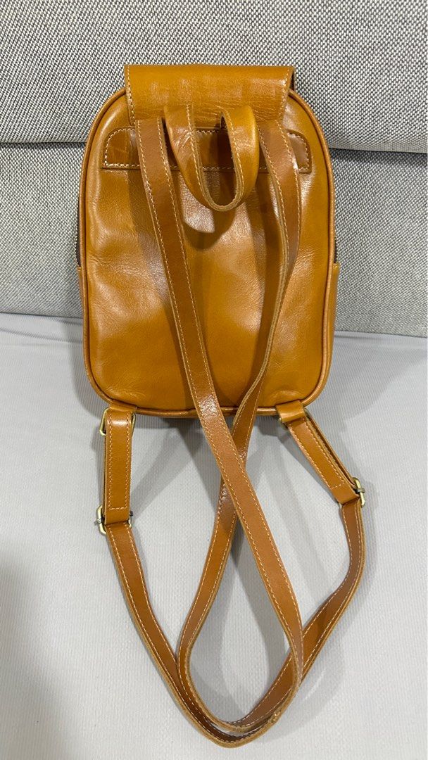 Leather Backpack (Category: Backpacks) located in Singapore. Submitted by sophiachong800 (Listing ID 1333394891, Image 5). Description: A genuine leather small Backpack for sale. Still in very good condition .