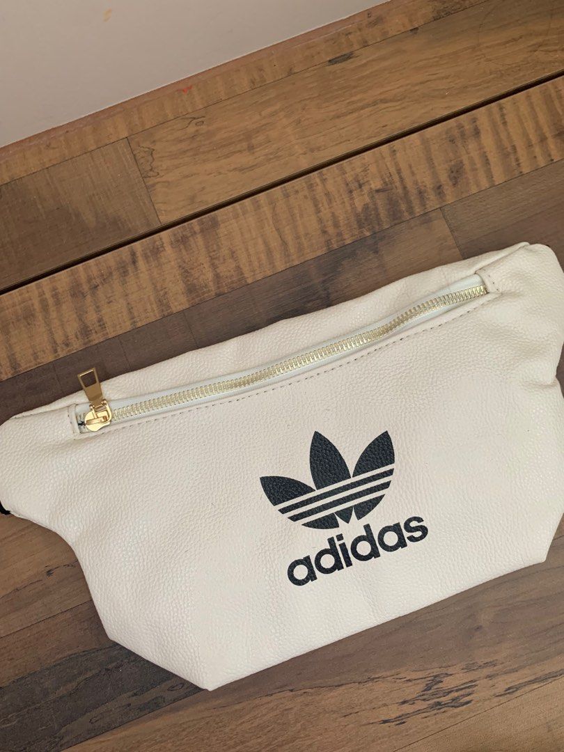 Adidas Casual Wallet Shoulder Sling Crossbody Chest Waist Bag (Category: Cross-body Bags) located in Singapore. Submitted by buysellcloset (Listing ID 1334982654, Image 1). Description: Adidas Casual Wallet Shoulder Sling Crossbody Chest Waist Bag Brand new in packaging Price for 1.