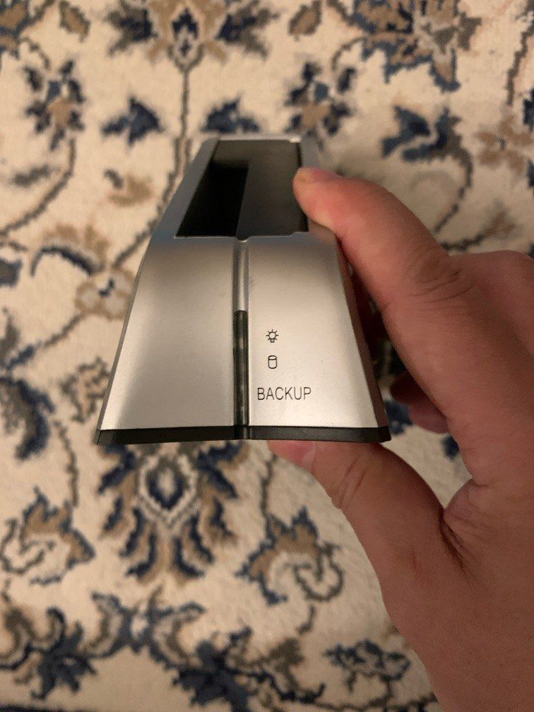 HDD External reader 3.5 inch and 2.5 inch (Category: Computer Parts) located in Singapore. Submitted by papayazzi (Listing ID 1342251489, Image 2). Description: Supports SATA disks. IO: esata. SATA. Mini USB..