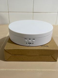 360-degree rotating display stand