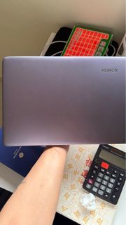 Honor Magicbook （abit appearance defective）