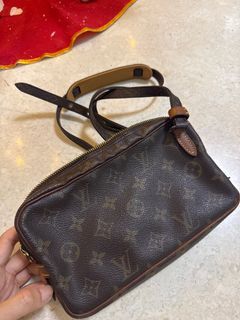 Louis Vuitton LV sling bag