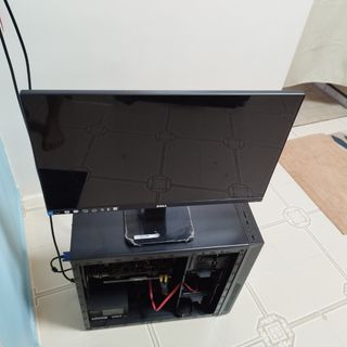 Asus PC with 23inch Dell monitor