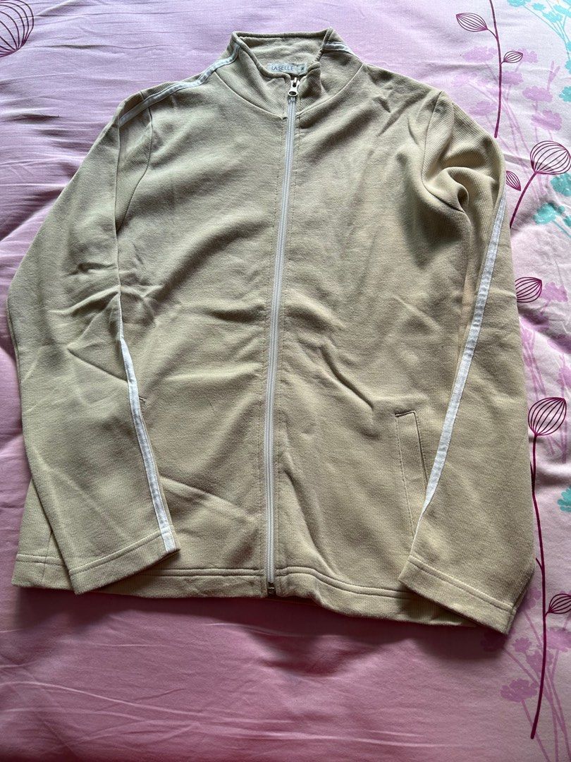Jacket (Category: Coats, Jackets and Outerwear) located in Singapore. Submitted by pirahna (Listing ID 1289556665, Image 1). Description: Jacket - beige.