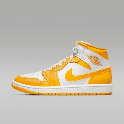 Air Jordan 1 Mid (Category: Sneakers) located in Singapore. Submitted by infinize (Listing ID 1289772374, Image 1). Description: NOTE: Box lid is torn away, refer to second pic.