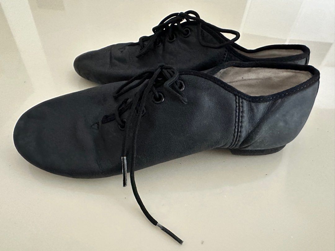 Jazz Shoes from Sonata (Category: Flats) located in Singapore. Submitted by pirahna (Listing ID 1284414548, Image 2). Description: Jazz Shoes Leather upper Size: 3.5 H3.