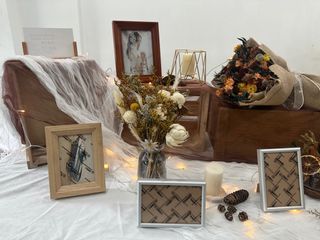 Wedding Reception/ Party Decoration Set - Photo Table, with Artificial Flowers