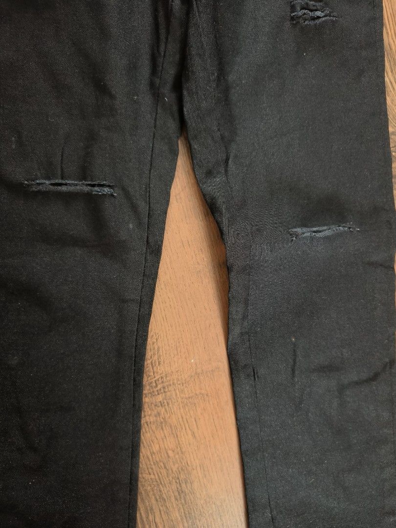 size S teens ladies women Black Ripped cut Jeans slim skinny stretched (Category: Jeans & Leggings) located in Singapore. Submitted by lisimm (Listing ID 1300856198, Image 3). Description: .