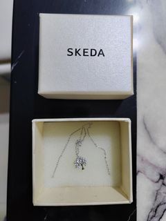 Silver Necklace With Dangling Wishing Tree Pendant