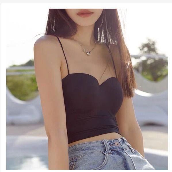 Ice silk bralette/seamless bra top/wireless bra/tube top/crop top/singlet/camisole b24 AG1276 (Category: Sleeveless) located in Singapore. Submitted by adorablegifts (Listing ID 1309825829, Image 2). Description: Product Description ❤️Measurements Free size, pads not removable Length: 26CM(without straps) Chest:70CM-85CM Fit for: Bra size: 70ABC 75ABC 80A Top size: XS S M ❤️Material type Soft ice silk and stretchable ❤️Products Features Hi dears 