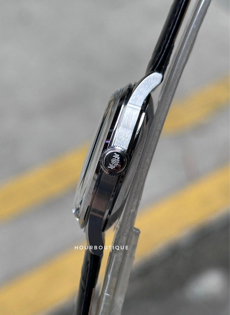 Brand NeW Orient Bambino Small Seconds White Dial 38mm Automatic Watch RA-AP0104S (Category: Men's Watches) located in Singapore. Submitted by hour_boutique (Listing ID 1310140648, Image 5). Description: * We Have a Physical Watch Retail Shop * * All Products are Brand New in Box * * Orient Comes with 2yr International Warranty * Brand New with Tags and Complete Set Diameter 38mm Rrp $469 Now $375 Available at Hour Boutique 3 Coleman Street Penin
