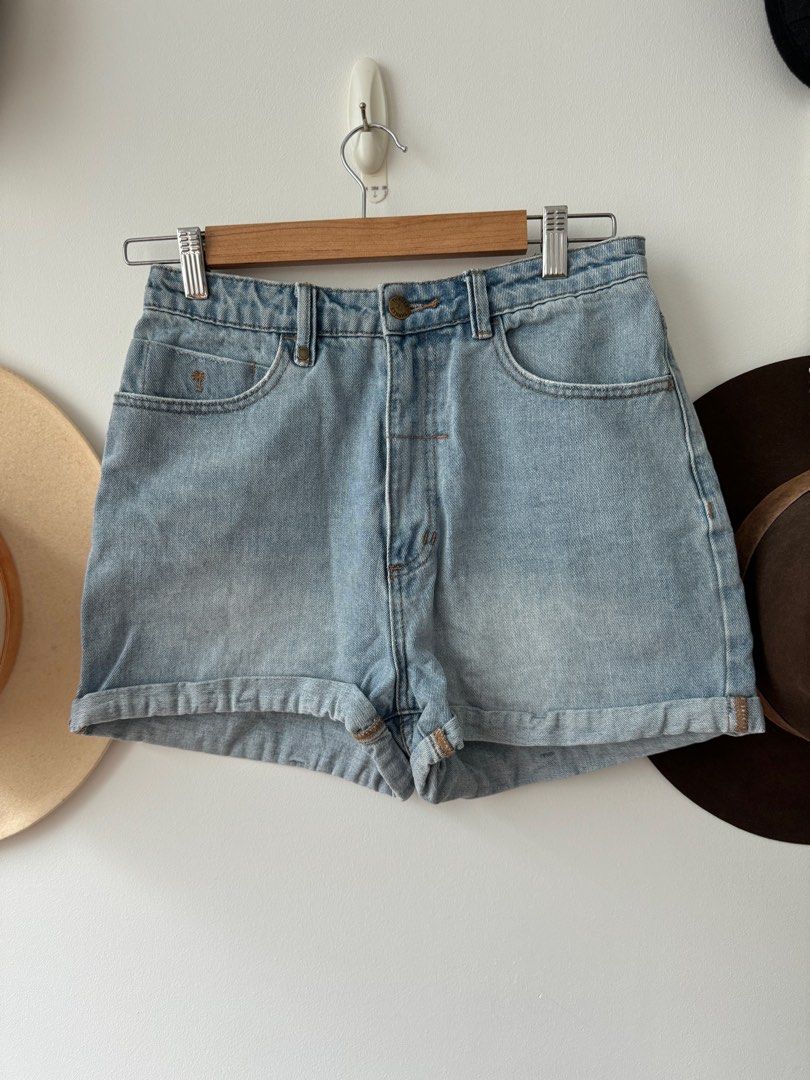Thrills Denim Joni Shorts (Category: Shorts) located in Singapore. Submitted by geecapa (Listing ID 1311603958, Image 1). Description: Thrills Denim Joni Shorts Size 28 Only worn a few times .