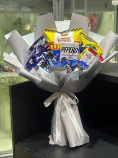 PROMOTION FREE SAME DAY DELIVERY I HALAL Snack I Snack bouquet FUN and Sharing I FUN Ideal Gift for Birthday, Anniversary, Graduation and for all Occasions