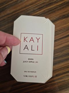 Kayali juicy apple and maison crivelli Rose Saltifolia