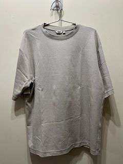 Uniqlo U Airism Oversized Grey Tshirt