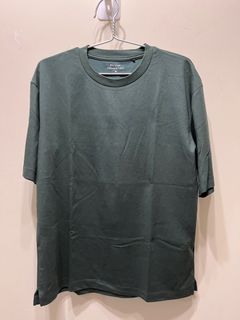 GU Green Relaxed Fit Tshirt