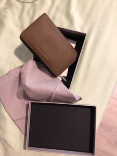 Charles&Keith