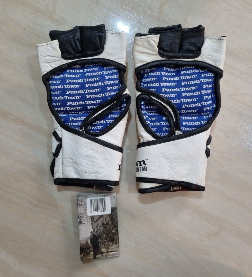 PunchTown Karpal MMA fight Gloves (Category: Other Sports Equipment and Supplies) located in Singapore. Submitted by upperbound (Listing ID 1321218455, Image 2). Description: Condition: Brand new with Tags Size: L Colour: White.