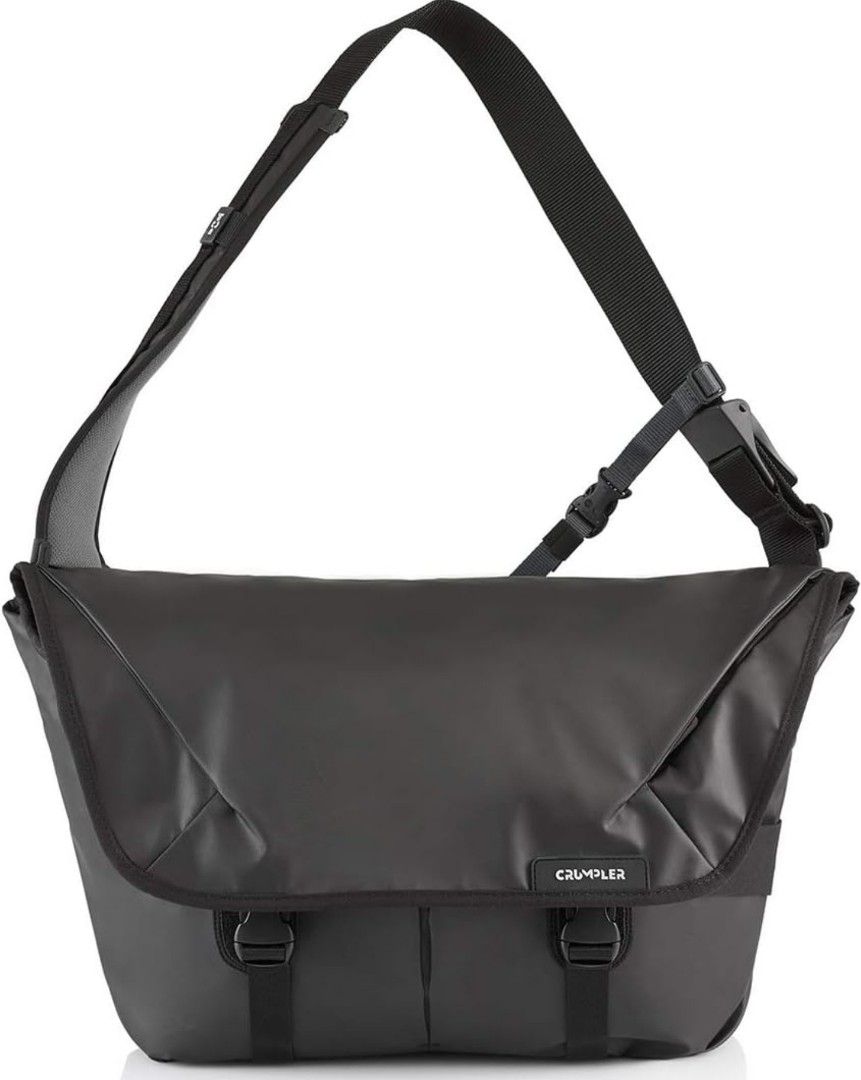 CRUMPLER ZERO BORDER MESSENGER (Category: Sling Bags) located in Singapore. Submitted by hadytoshi07 (Listing ID 1318103981, Image 1). Description: Brand New With Tag.