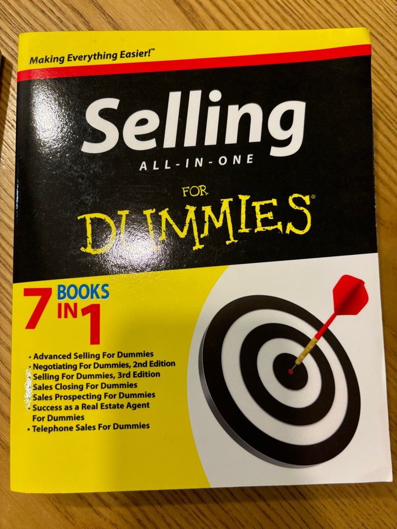 Selling for dummies book / marketing book (Category: Storybooks) located in Singapore. Submitted by joleneloke9 (Listing ID 1323410715, Image 1). Description: Brand new $10 each $18 for both.