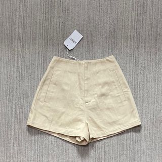 bnwt lovet cream shorts