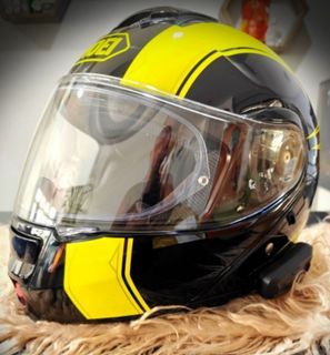 Shoei Neotec Helmet (Bumblebee)